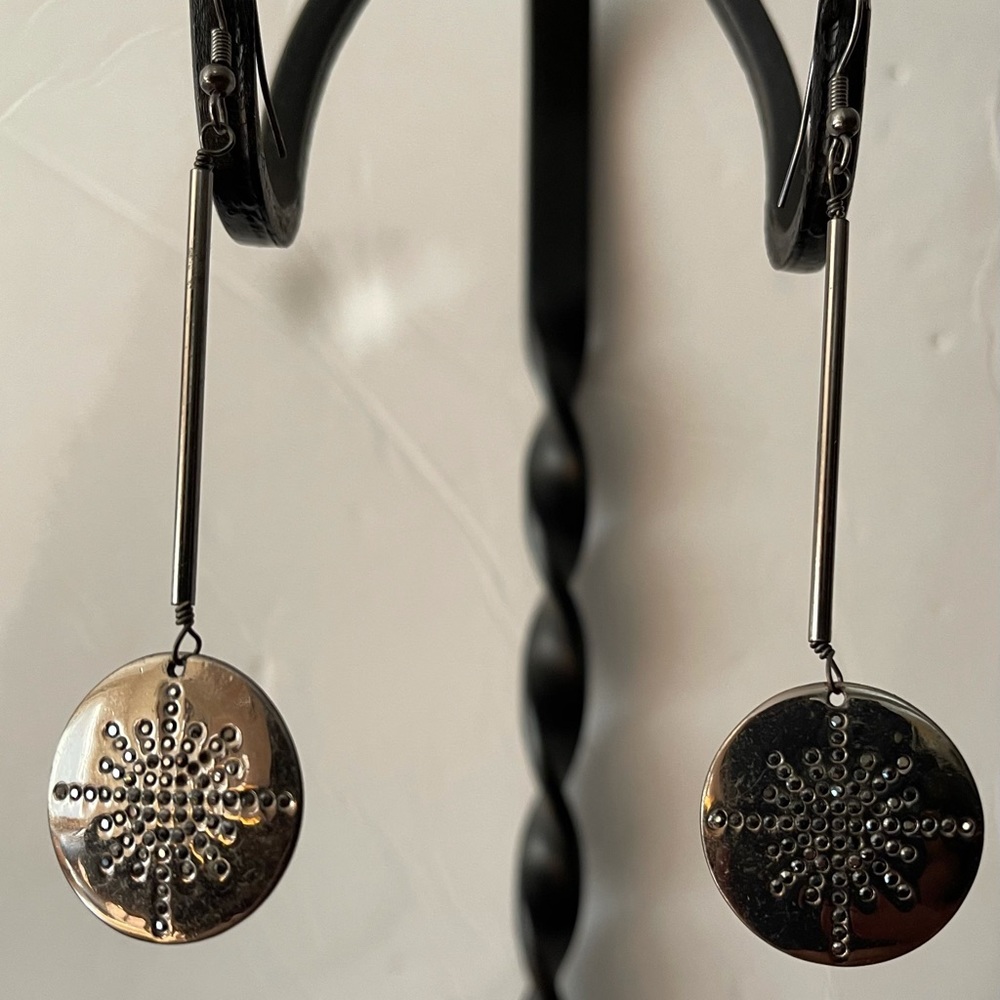 Custom hook earrings - Picture 5 of 7